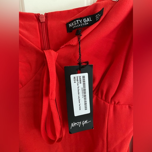 NEVER WORN NASTY GAL RED DRESS - Picture 3 of 6